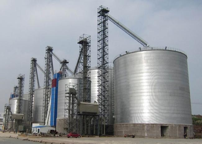 会东大型钢板库构造参数及水泥储存质量